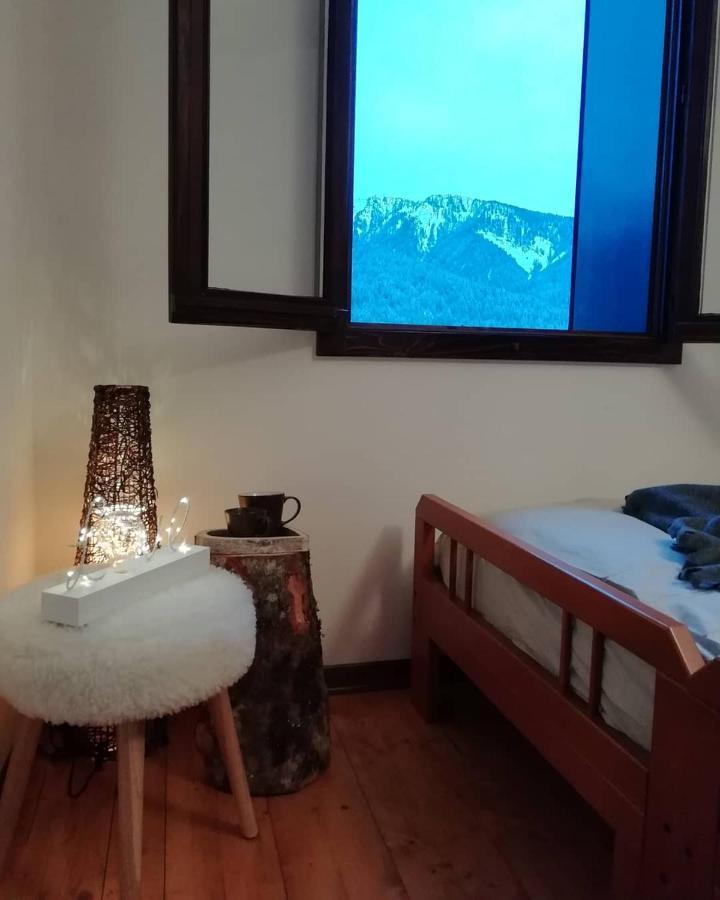 Family Room Lake View