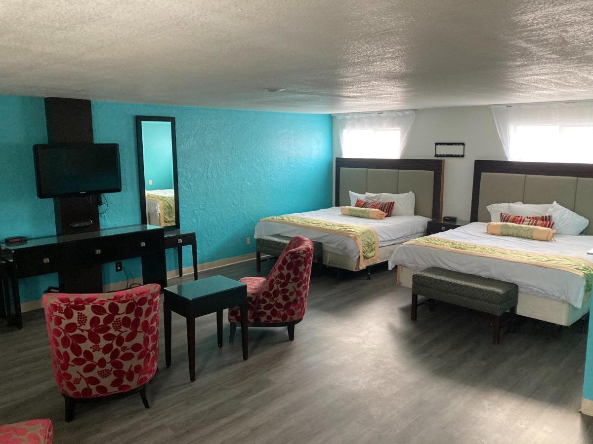 Deluxe Suite
