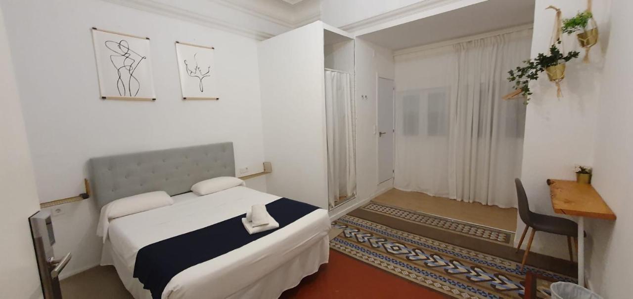 Double Room Private Bathroom