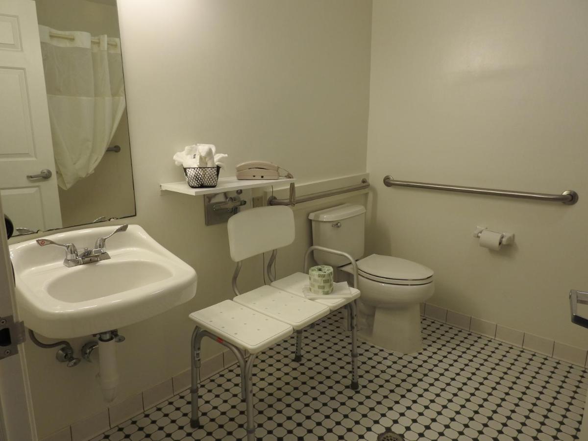 Queen Room Disability Access Pet Friendly