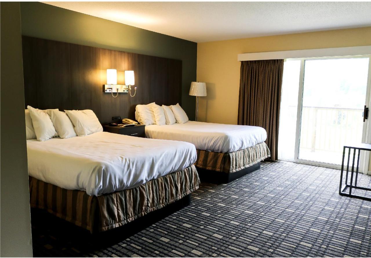 Queen Room Two Queen Beds