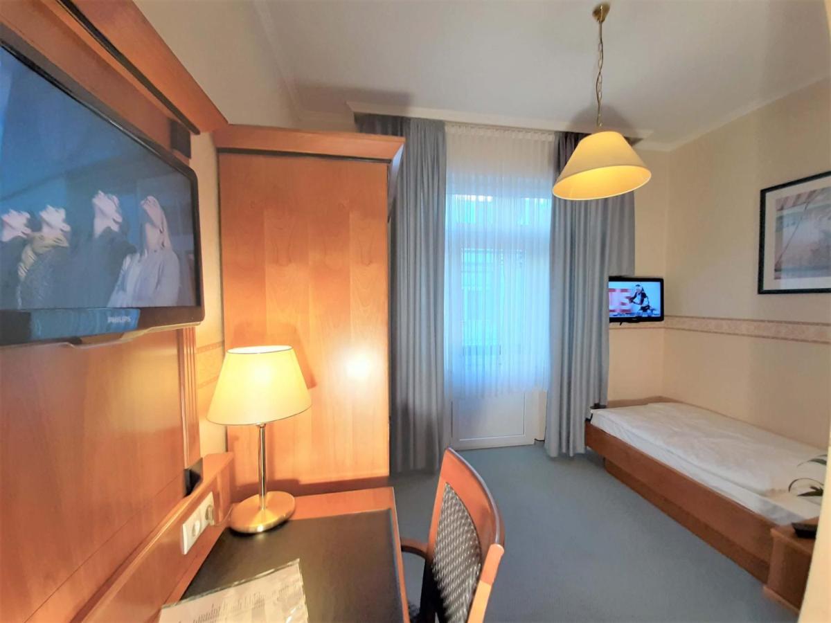 Economy Single Room