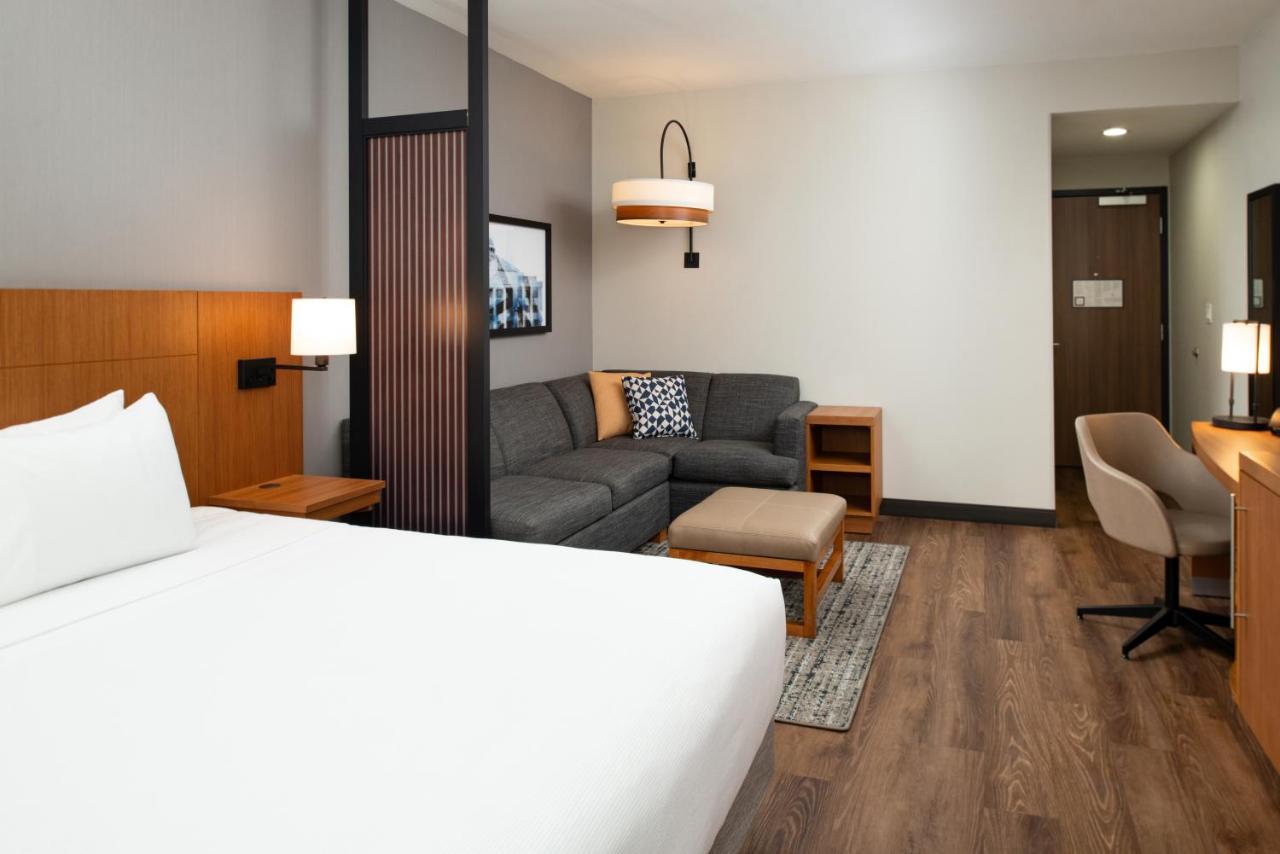 Standard King Room Sofa Bed