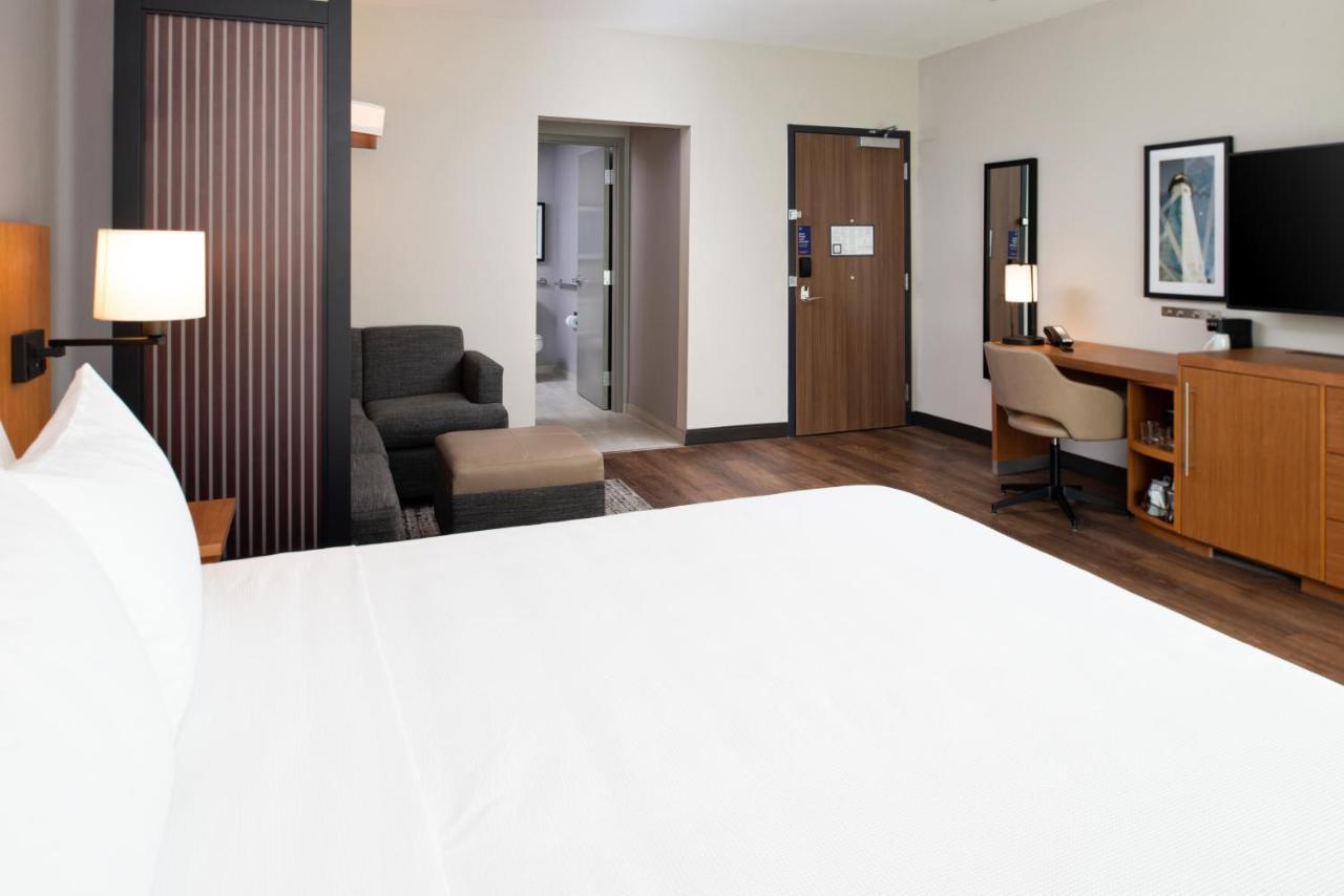 King Room Sofa Bed Accessible Tub Disability Access