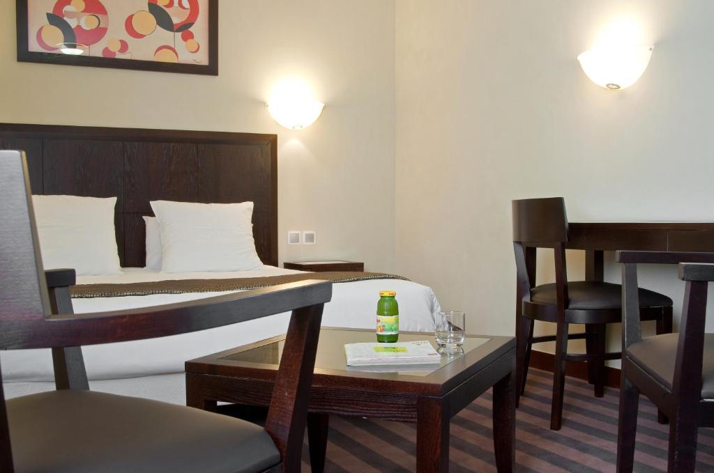 Double Room,9109109:JPEG