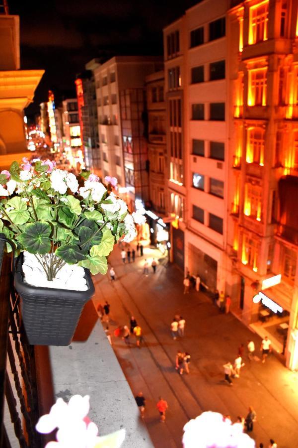 Deluxe Double Room Istiklal view
