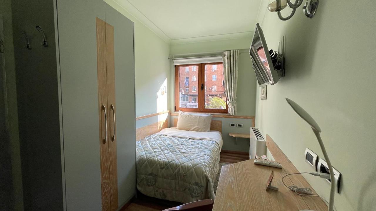 Single Room Double