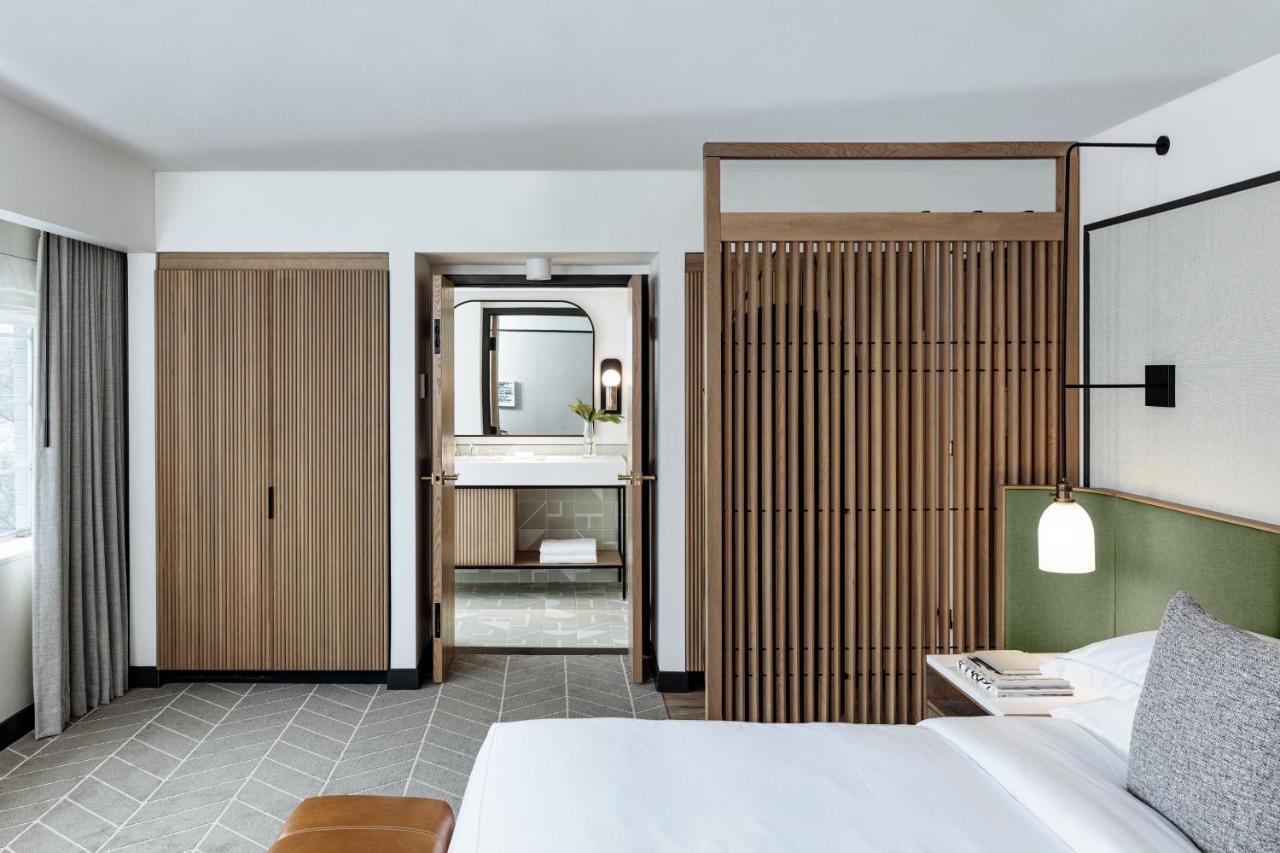 King Room Mobility Accessible Roll Shower