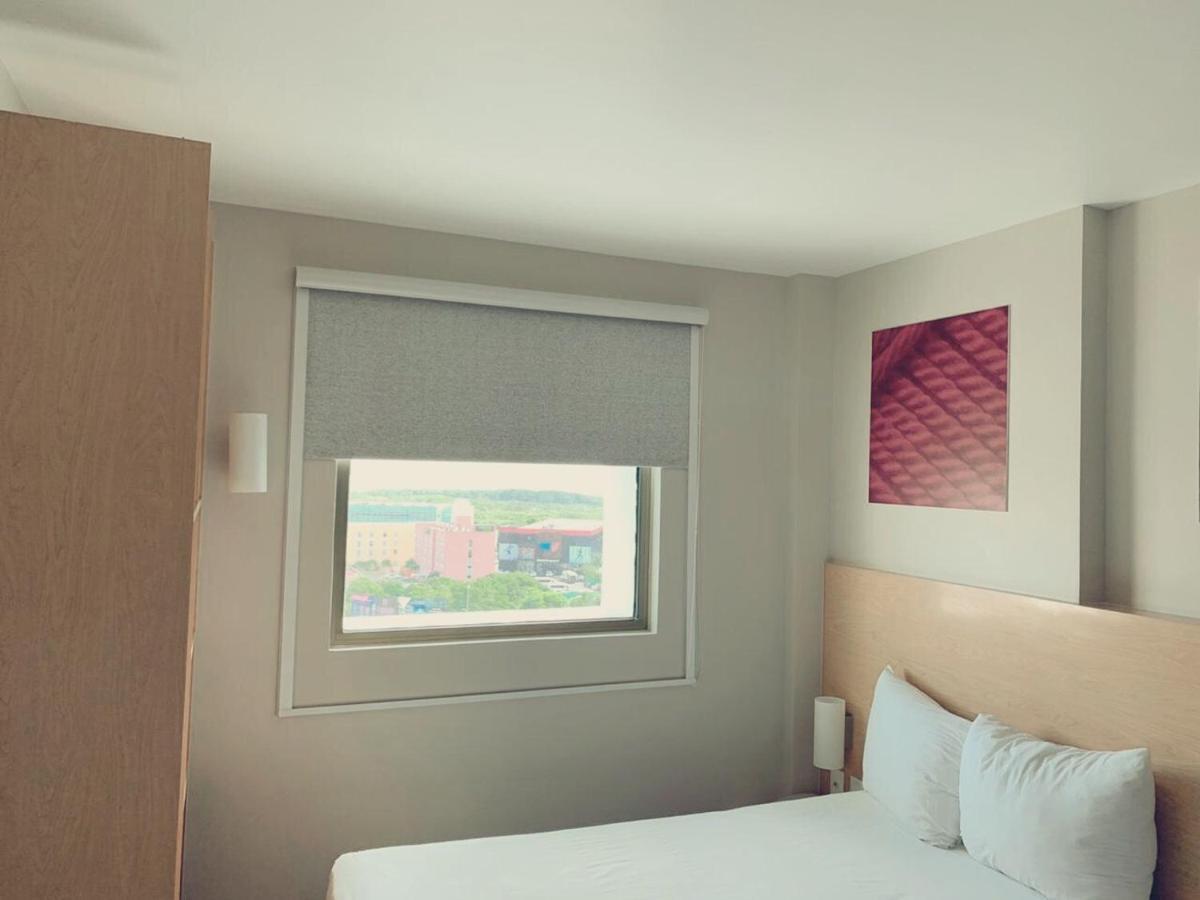 Standard Double Room with Two Single Beds,1041168562:JPEG