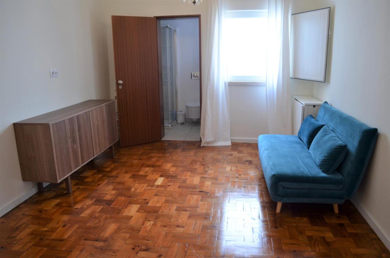 Triple Room Private Bathroom