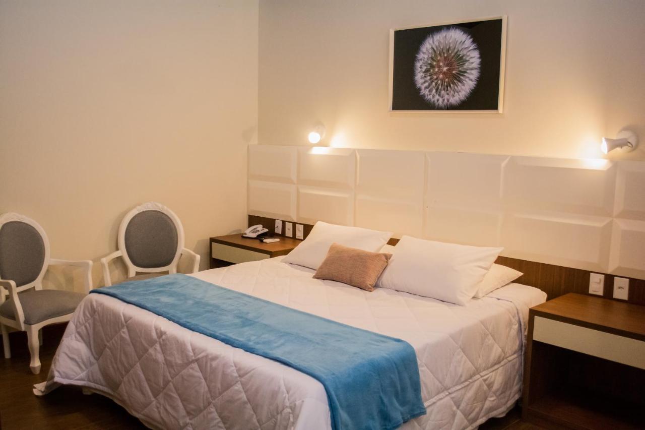 Deluxe Suite Spa Bath