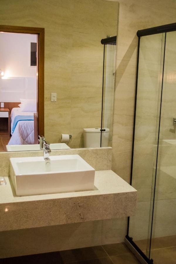 Deluxe Suite Spa Bath