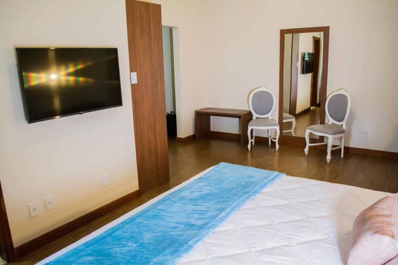 Deluxe Suite Spa Bath