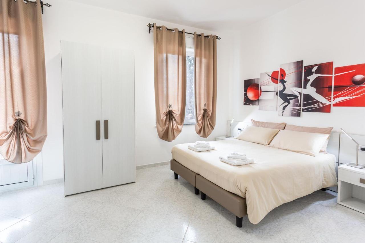 Double or Twin Room Private Bathroom