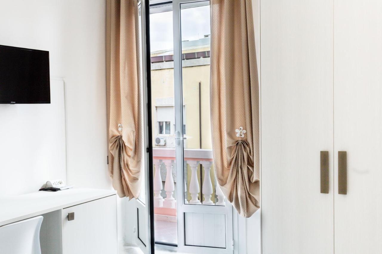 Double or Twin Room Private Bathroom