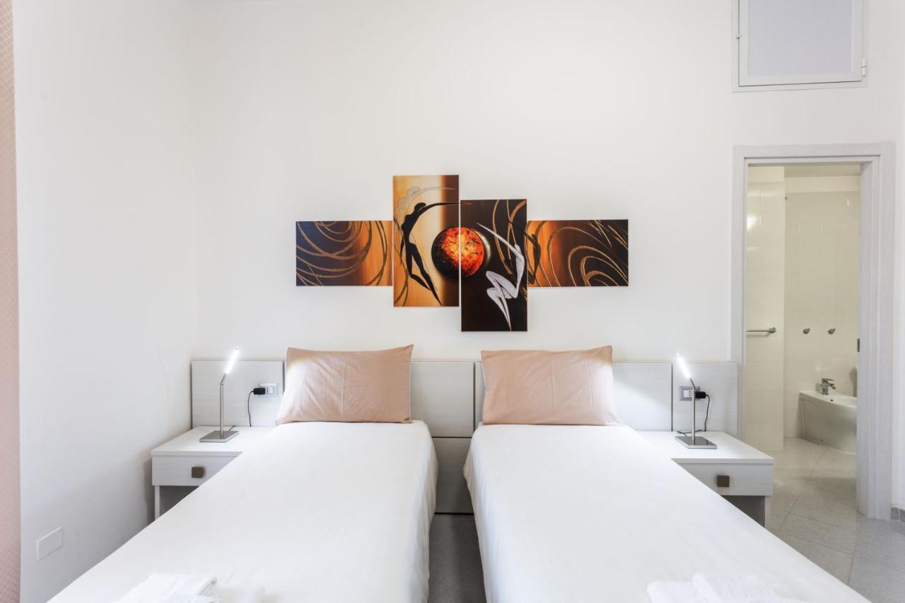 Double or Twin Room Private Bathroom