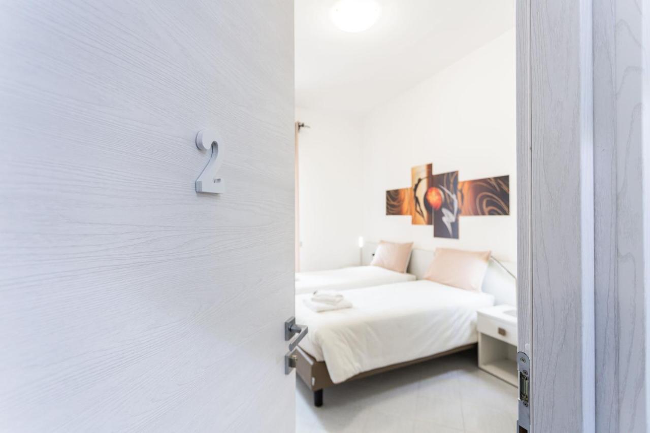 Double or Twin Room Private Bathroom