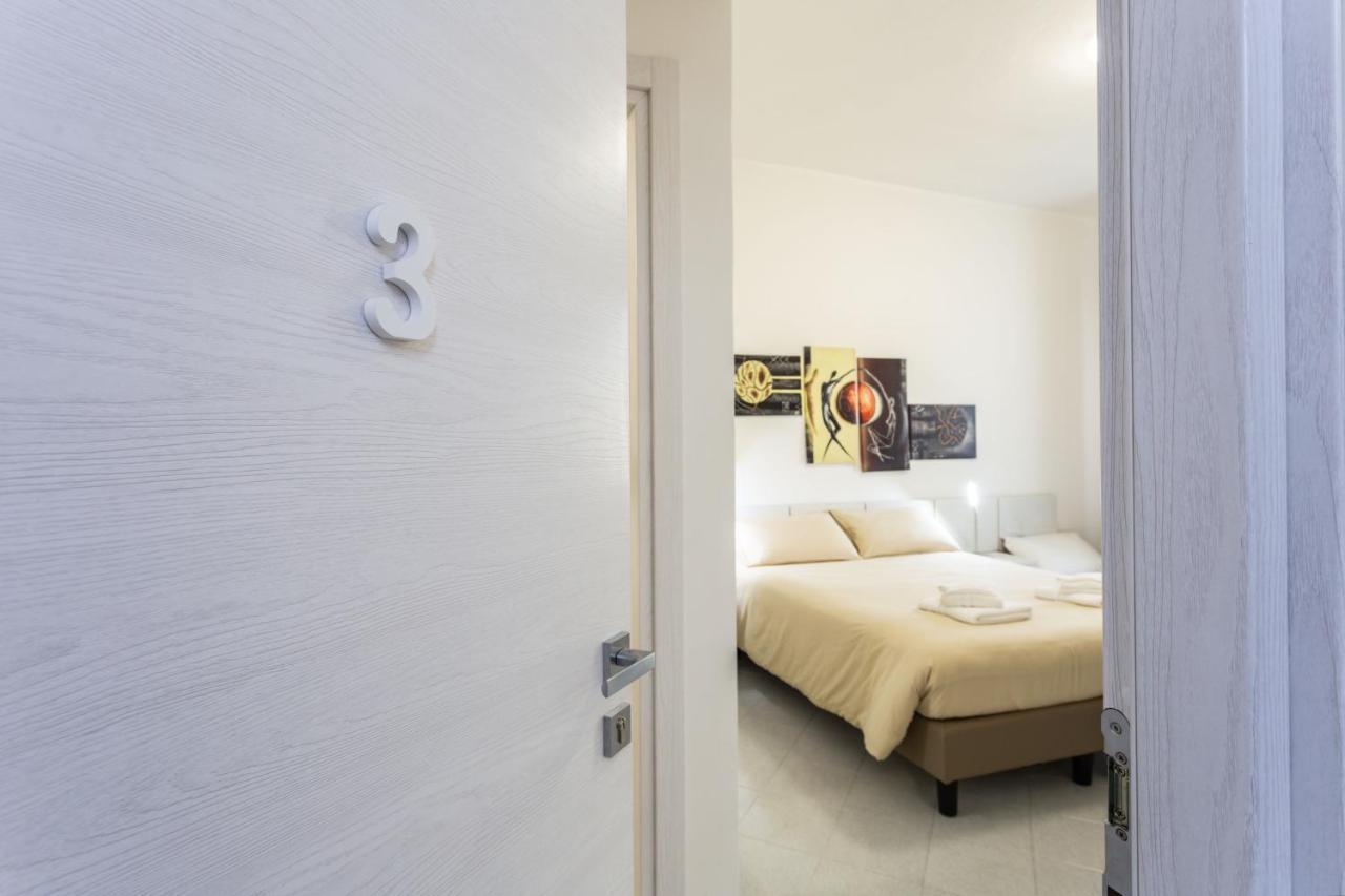 Double or Twin Room Private Bathroom