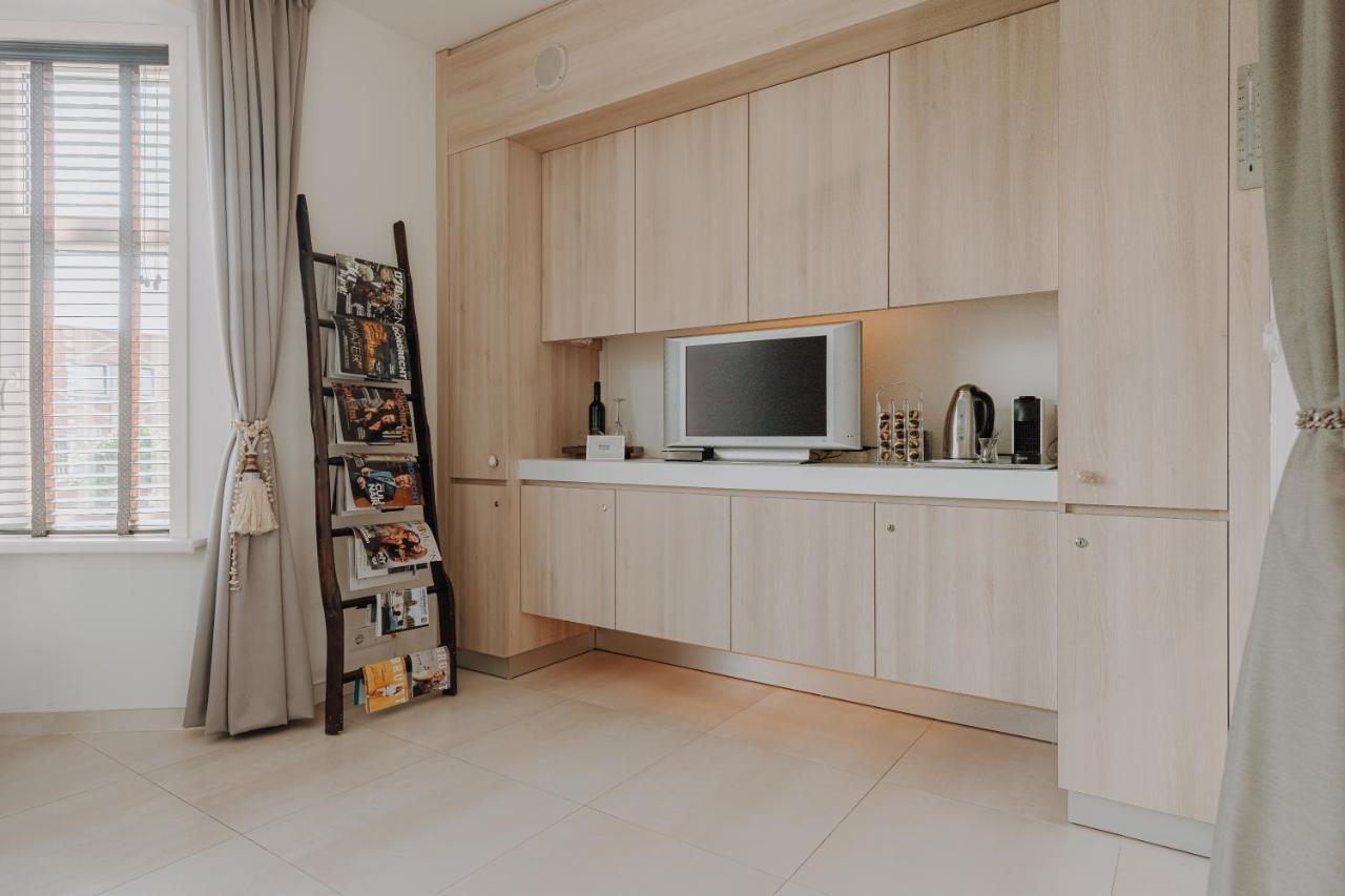 Deluxe King Suite
