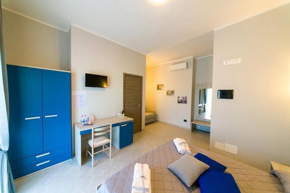 Triple Room Private Bathroom