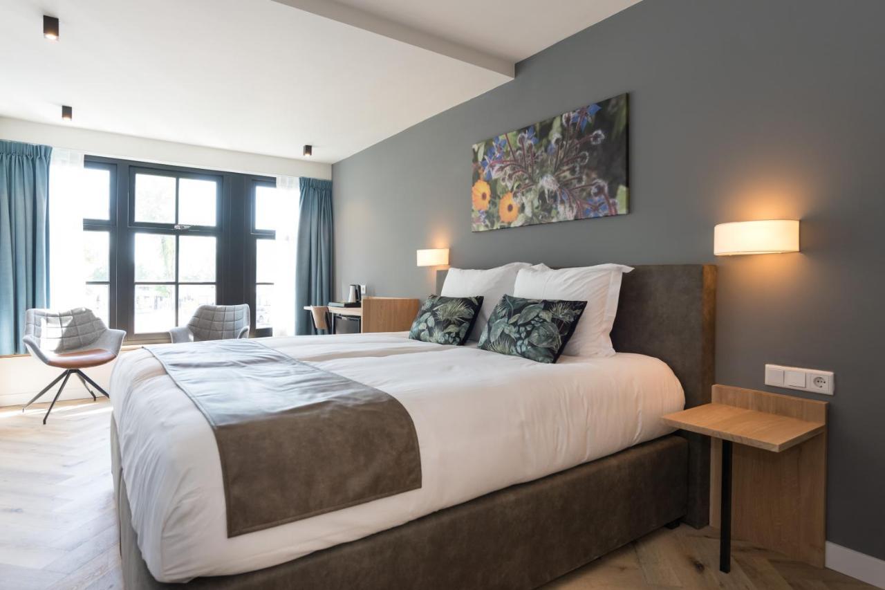 Deluxe Double Room Bath First floor