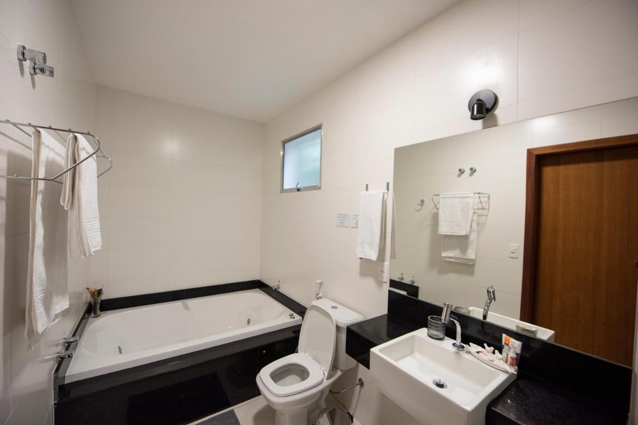 Deluxe Double Room Bath,1065409720:JPEG