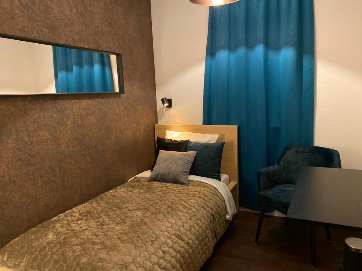 Deluxe Single Room