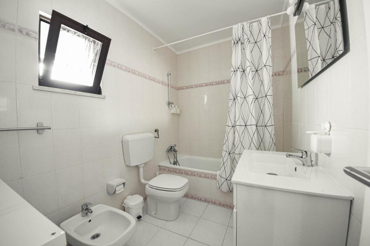 Double Room Private External Bathroom