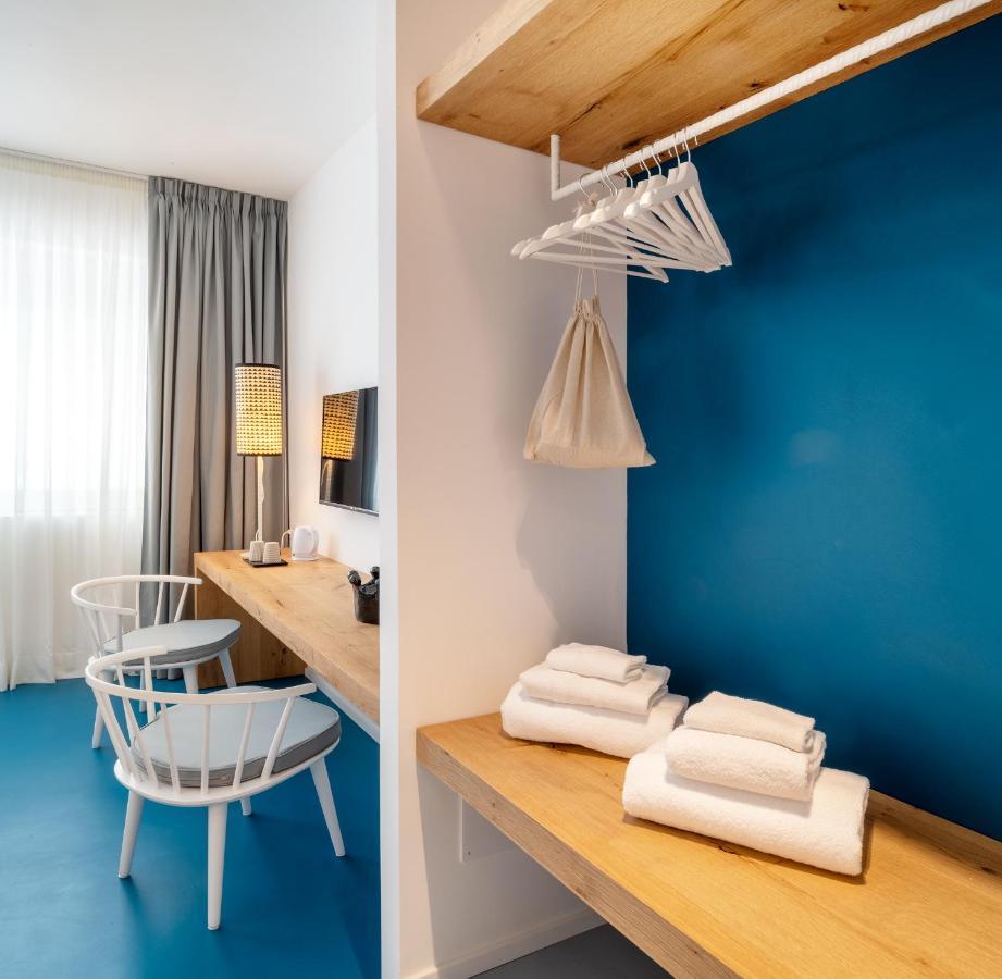 Deluxe Double Room Side Sea View