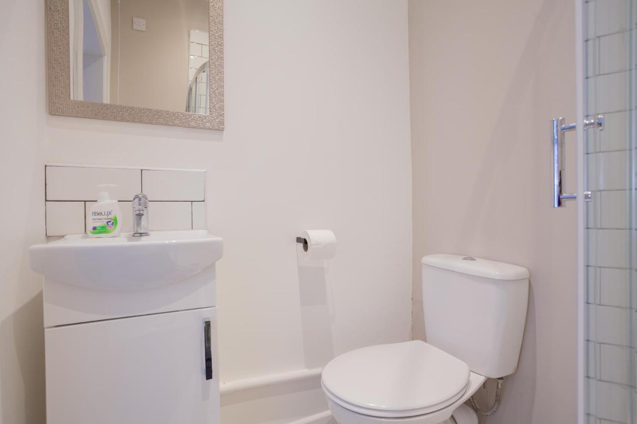 Tweepersoonskamer met Gedeelde Badkamer