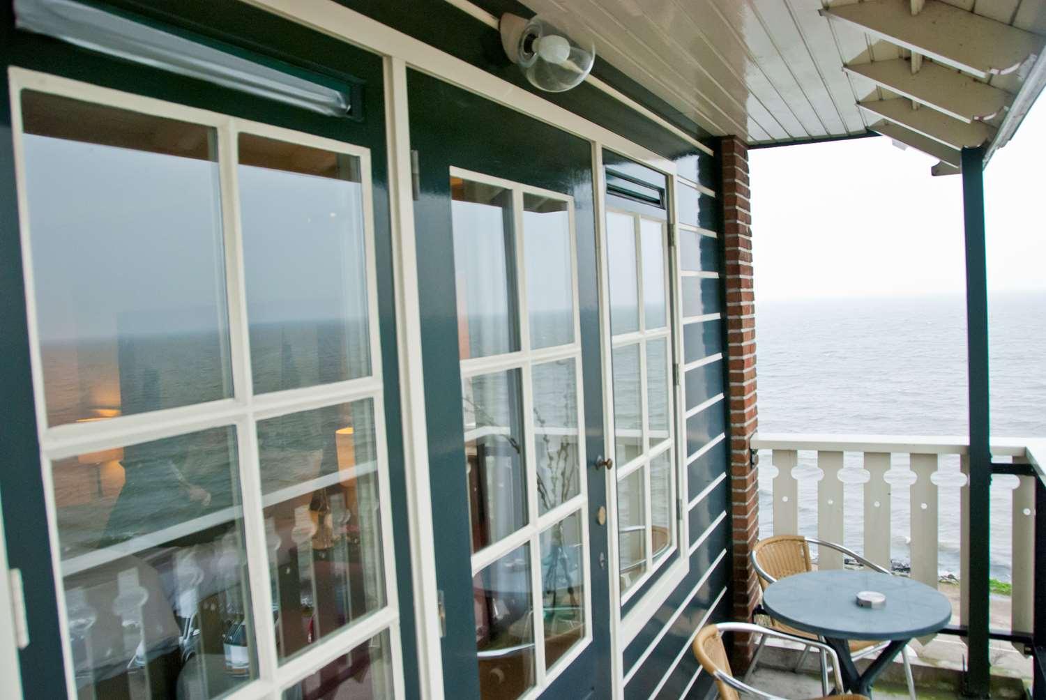 Superior Twin Room Lake View