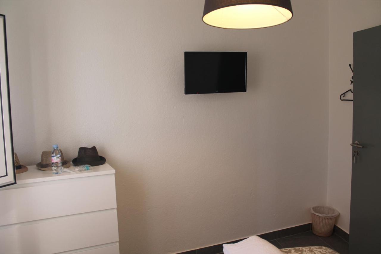 Single Room Private External Bathroom