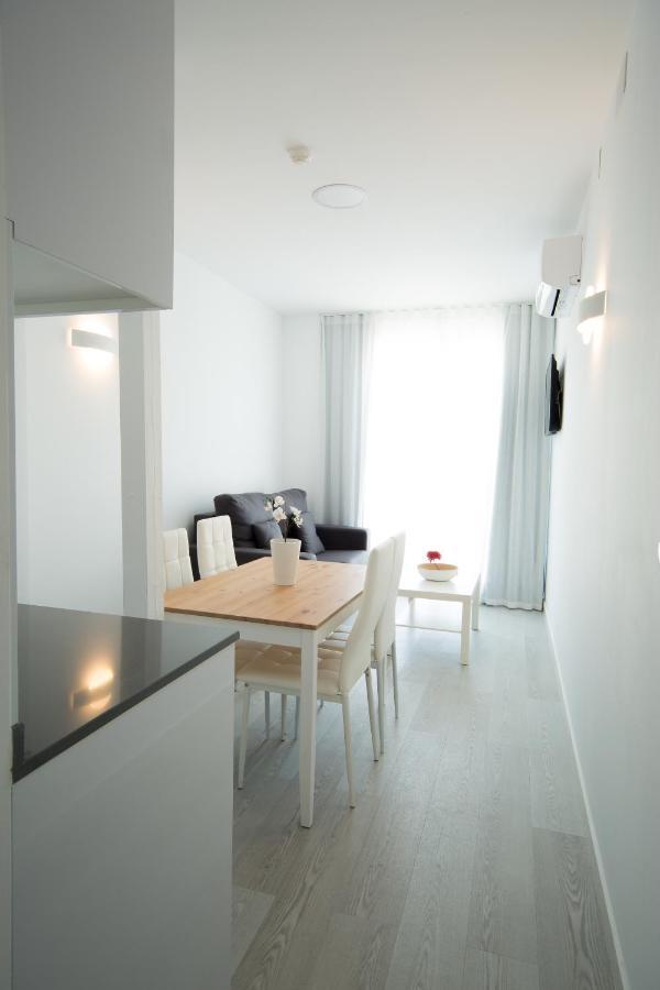 Estudio con vistas al jardín