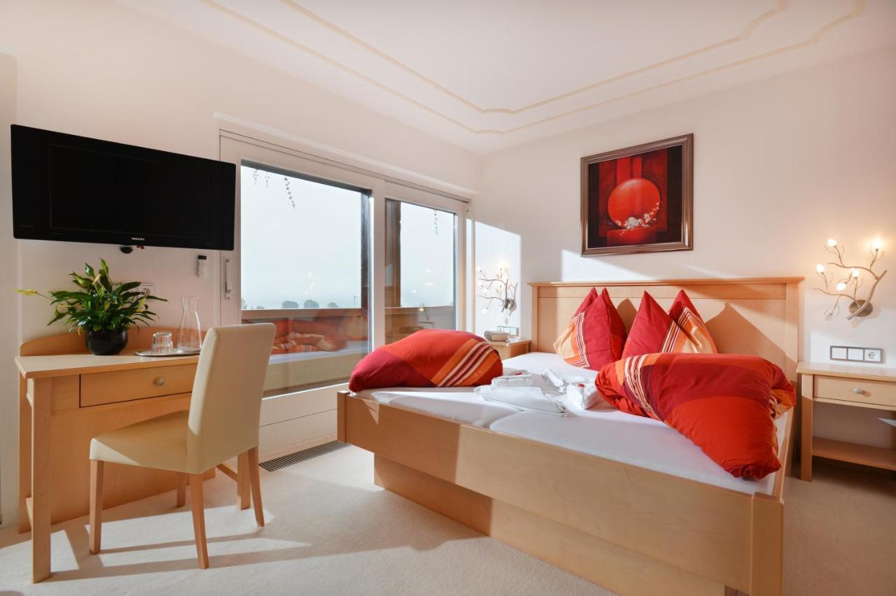 Double Room Mountain View