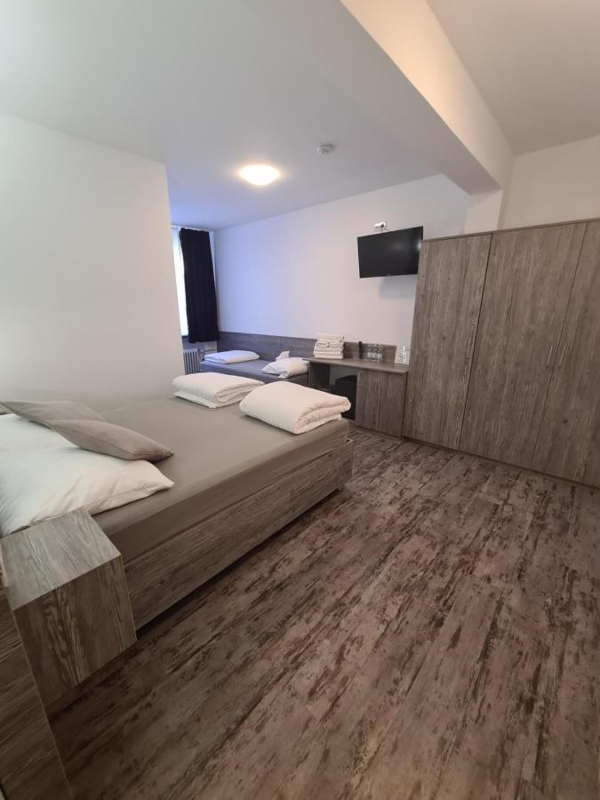 Budget Triple Room