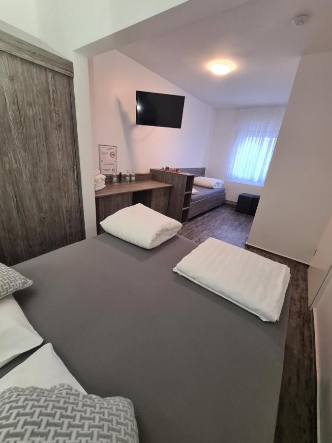 Budget Triple Room