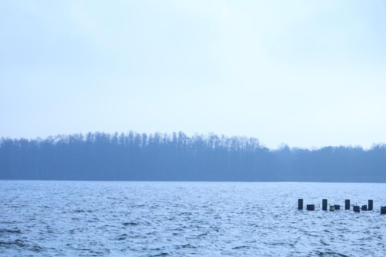 Double or Twin Room Lake View