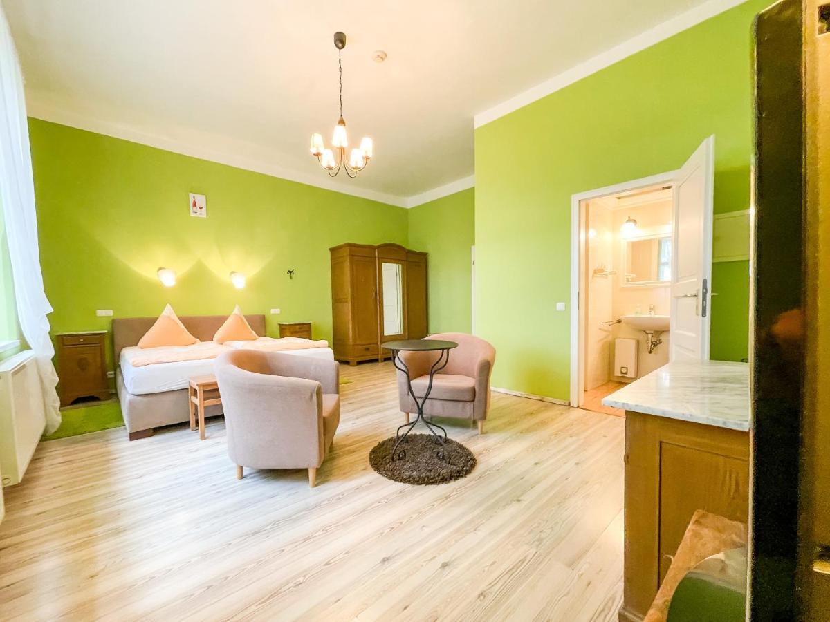Large Double Room