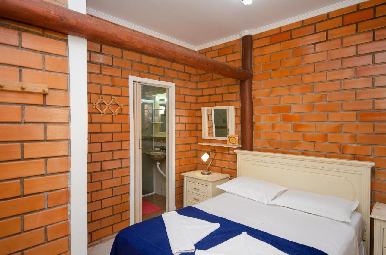 One-Bedroom Apartment Sea View