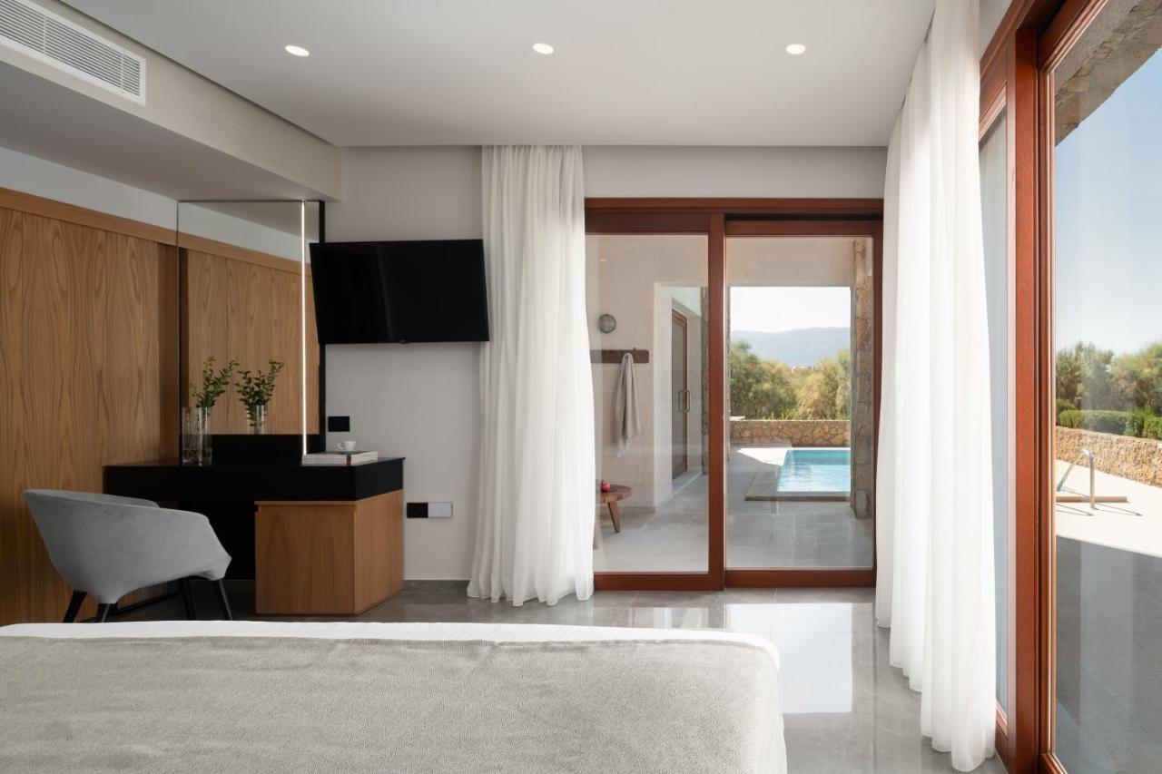 Suite mit Meerblick und privatem Pool