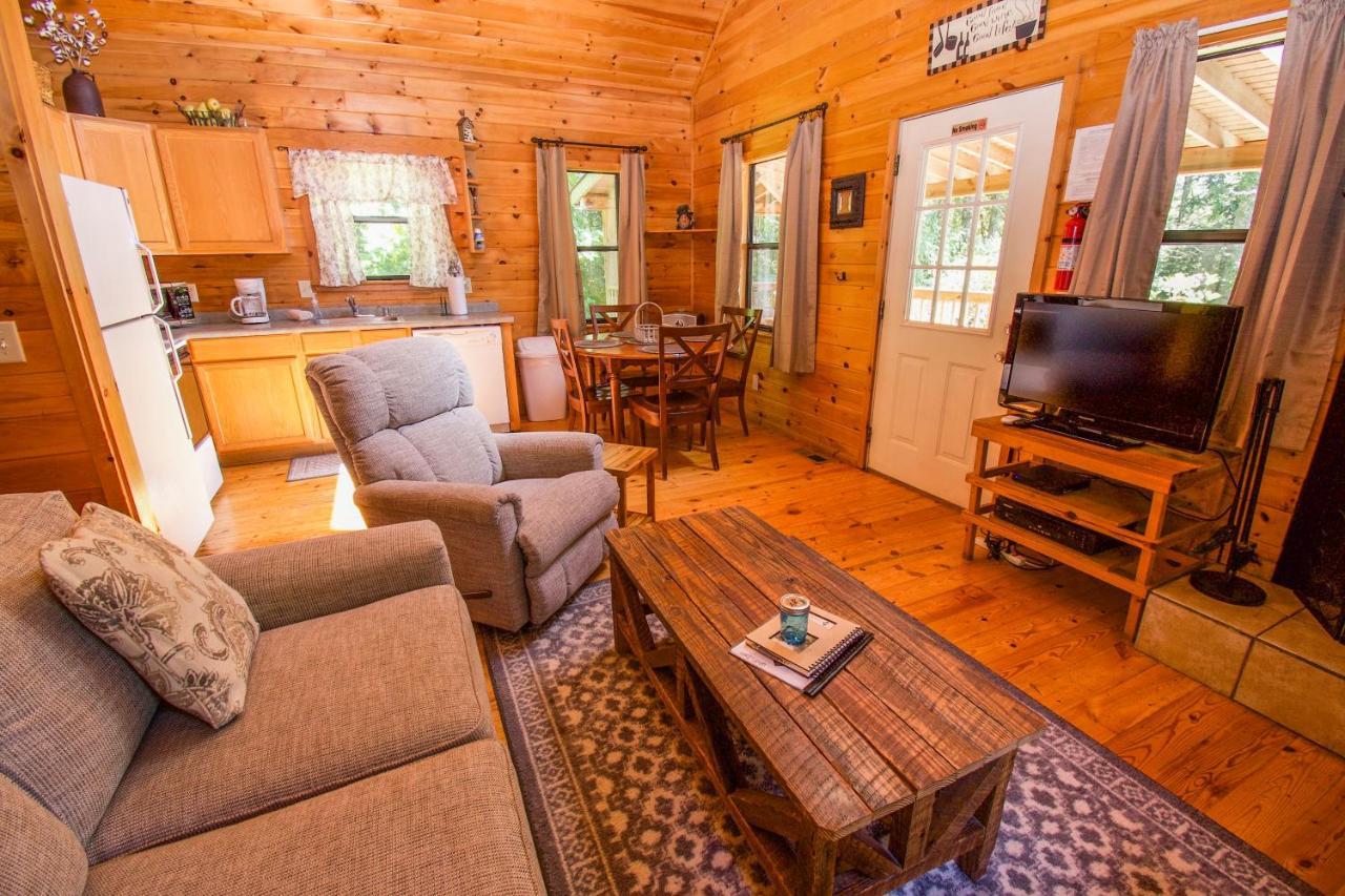 Two-Bedroom House Wolfs Den