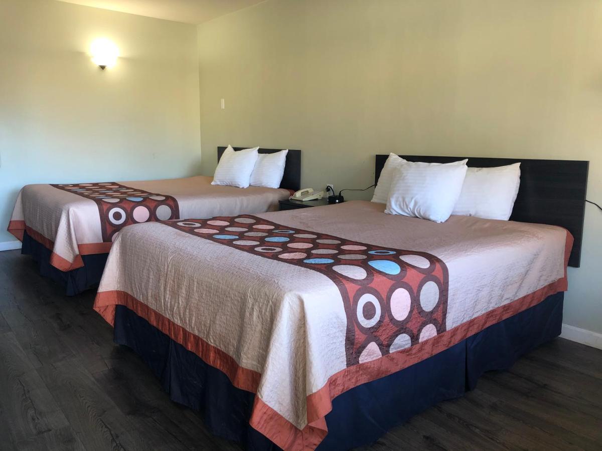 Deluxe Queen Room Two Queen Beds