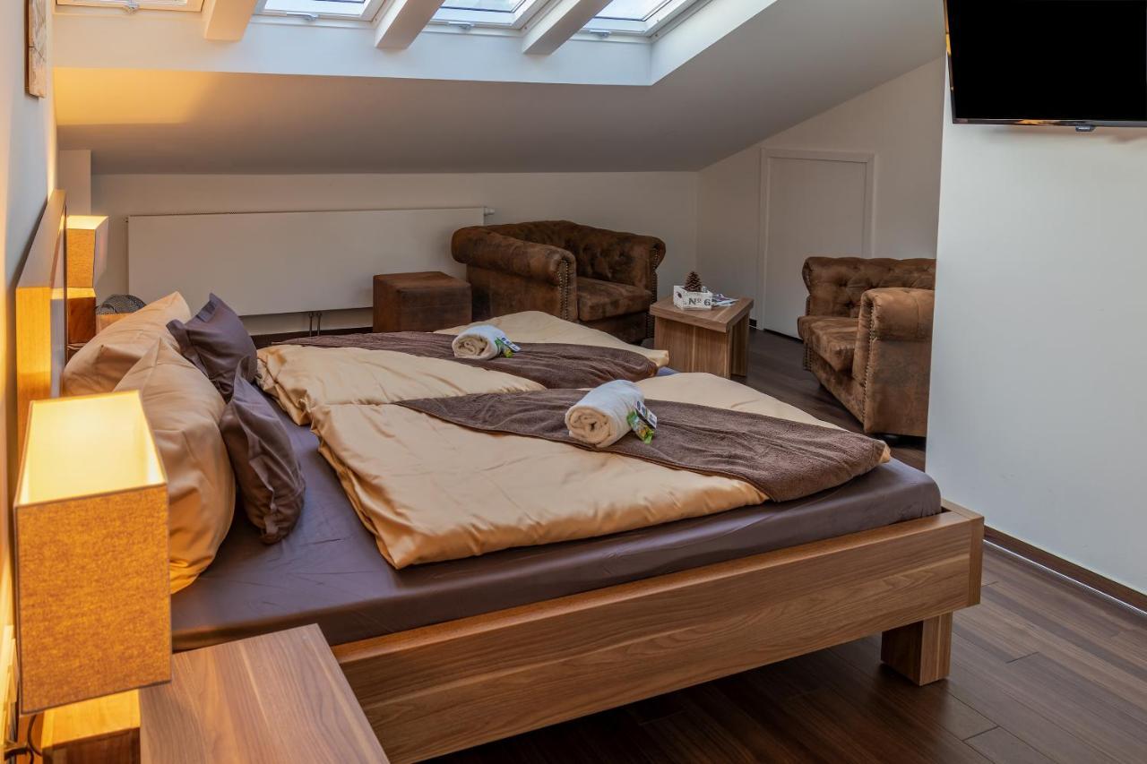 Double Room B5