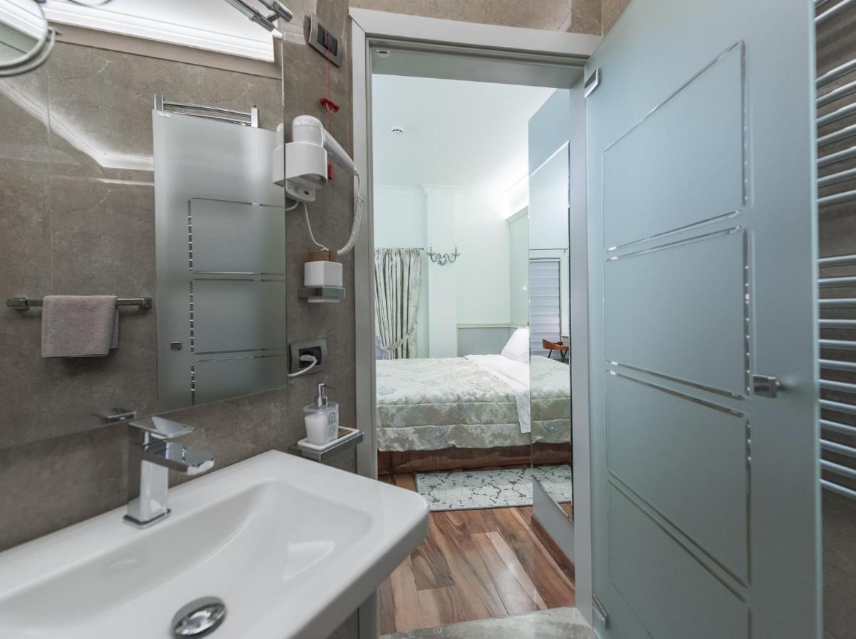 Single Room Double
