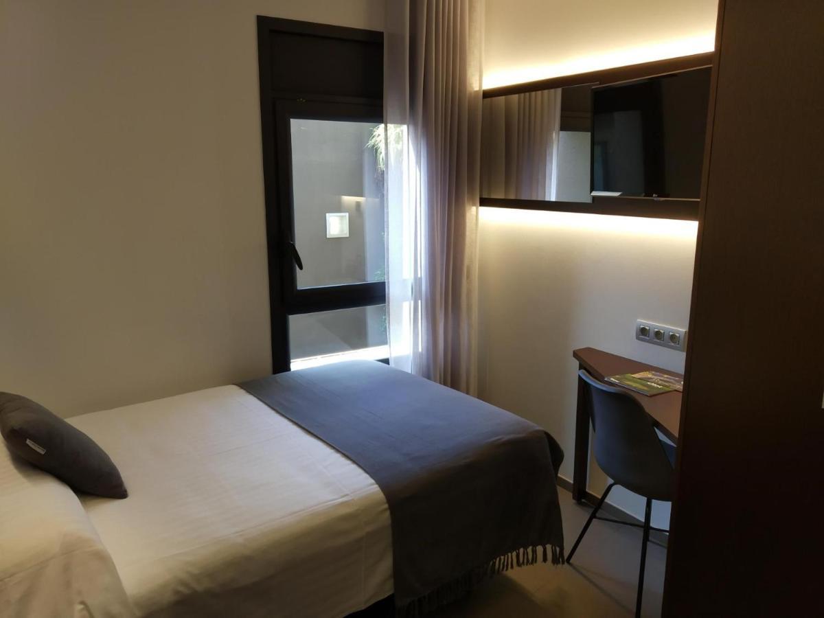 Single Room,1081007239:JPEG