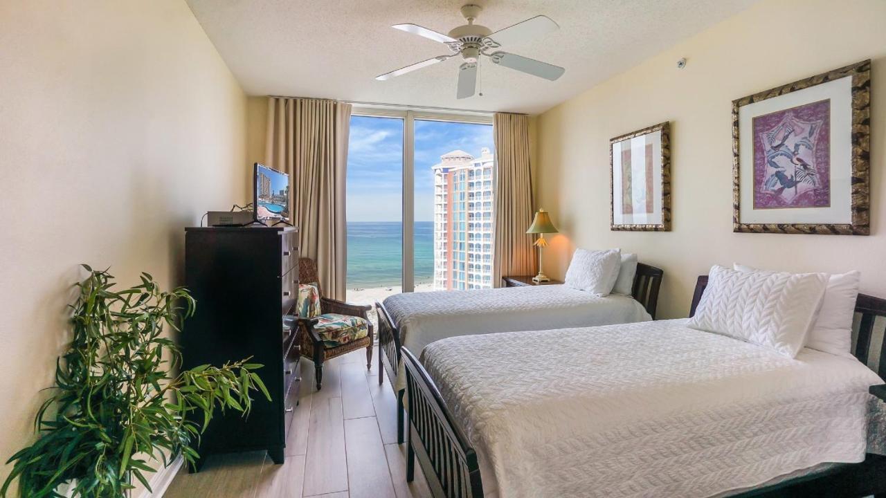 Three-Bedroom Apartment Water View