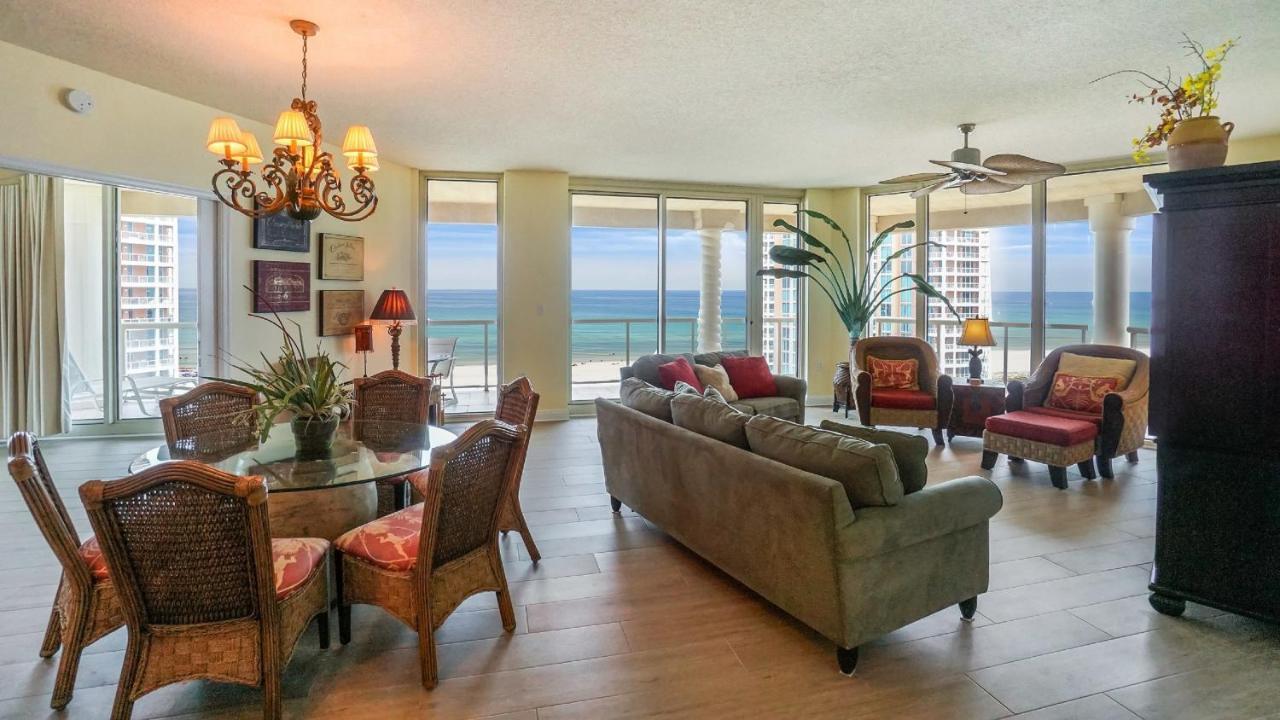 Three-Bedroom Apartment Water View