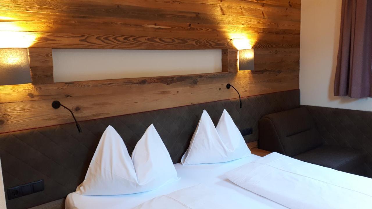 Standard Double Room,1068678703:JPEG