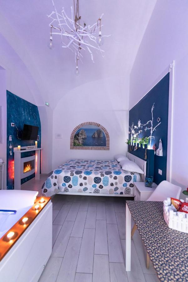 King Suite Spa Bath