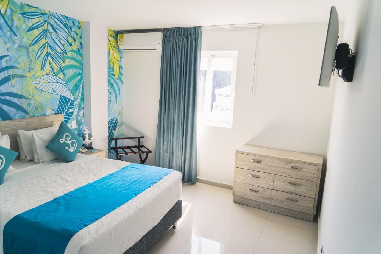 Standard Queen Room